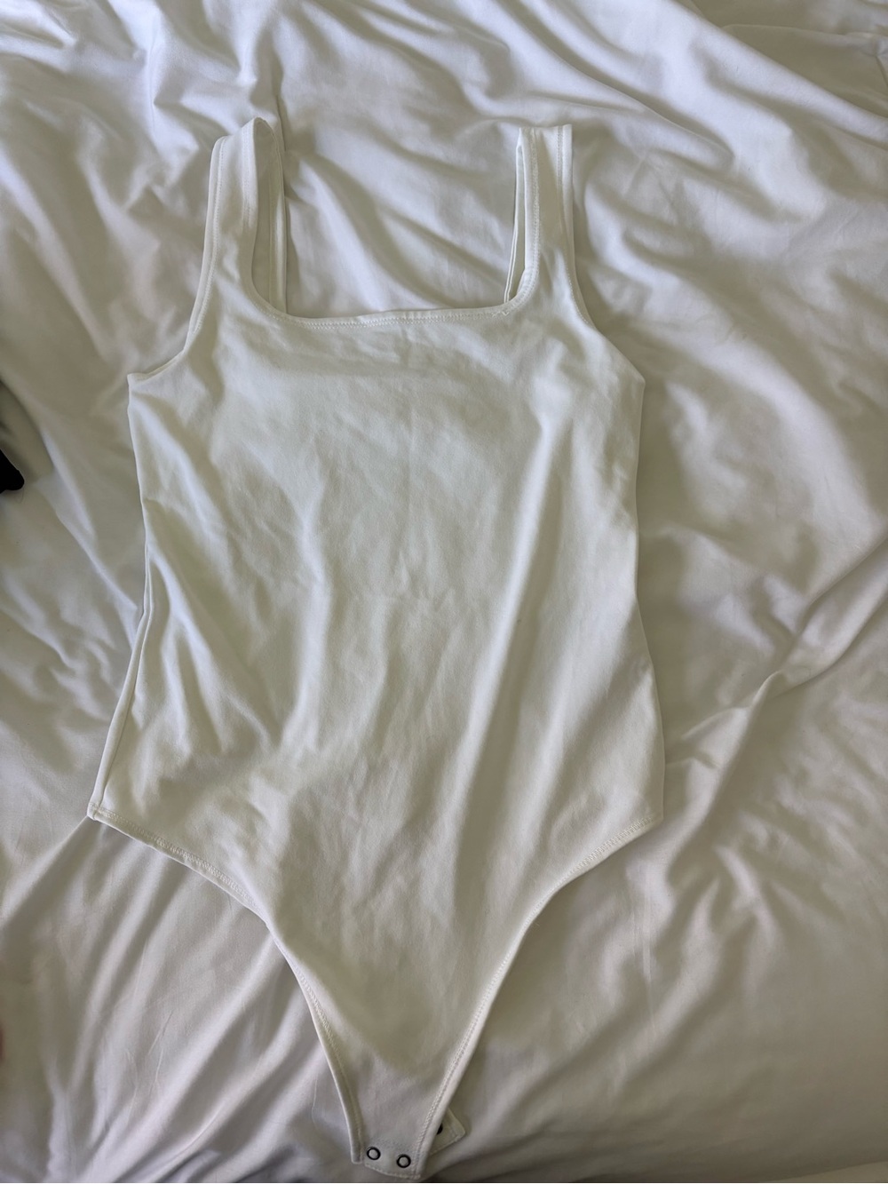 Abercrombie & Fitch White Scoop Neck Tank